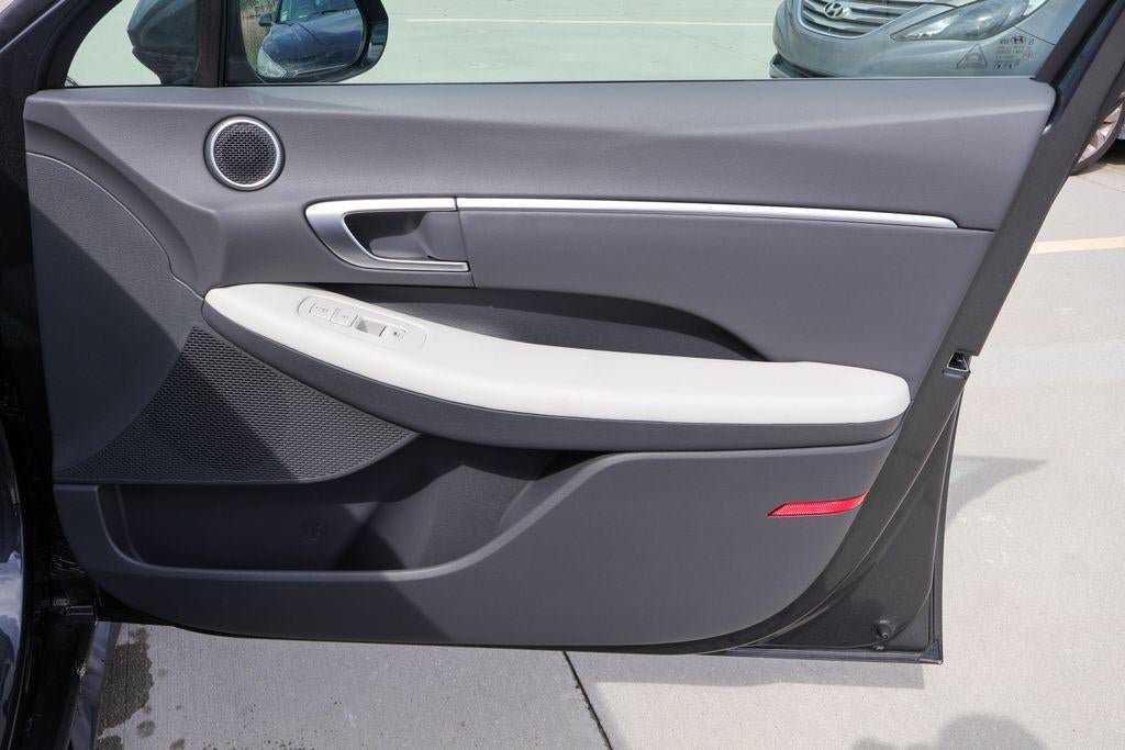 New 2026 Hyundai Sonata SEL FWD image 12