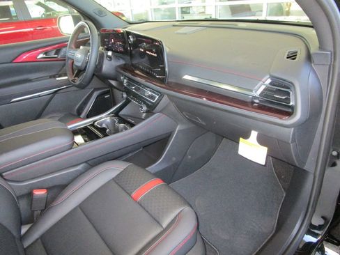 New 2026 Chevrolet Traverse RS w/ LPO, Floor Liner Package image 29