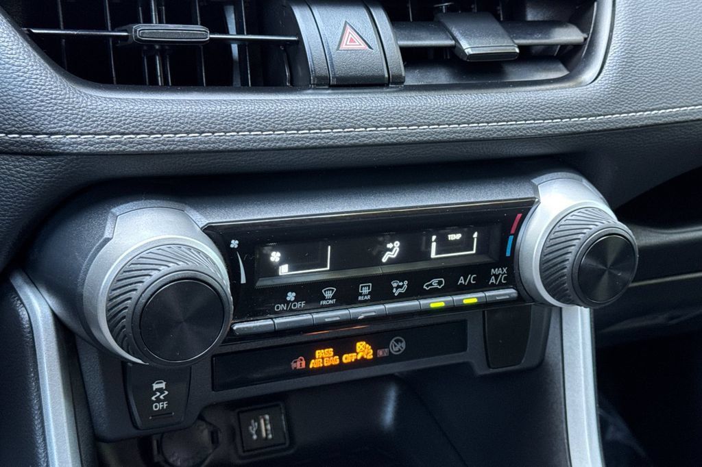 Certified 2023 Toyota RAV4 LE FWD image 19