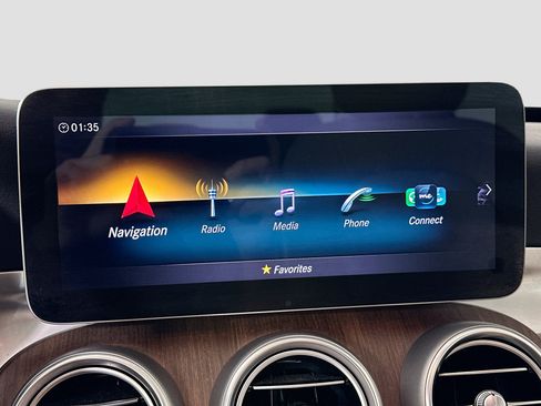 Certified 2021 Mercedes-Benz C 300 4MATIC Sedan w/ Premium Package image 19