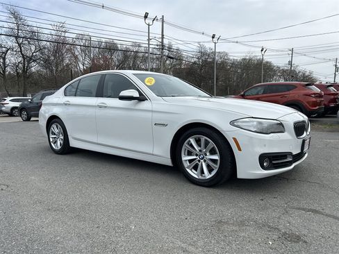 Used 2016 BMW 528i xDrive Sedan AWD/4WD image 3