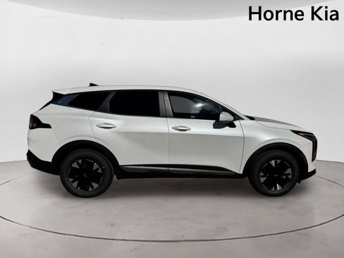 New 2026 Kia Sportage LX FWD image 3