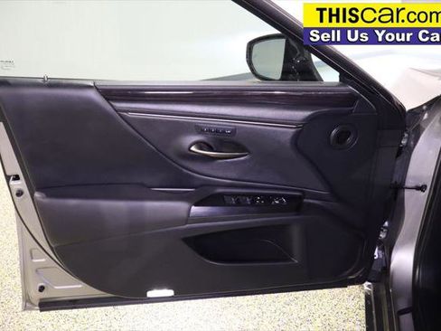 Used 2020 Lexus ES 350 w/ Premium Package image 31