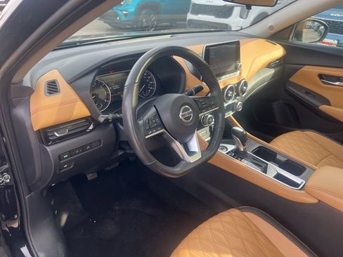 Certified 2023 Nissan Sentra SV w/ SV Premium Package image 6