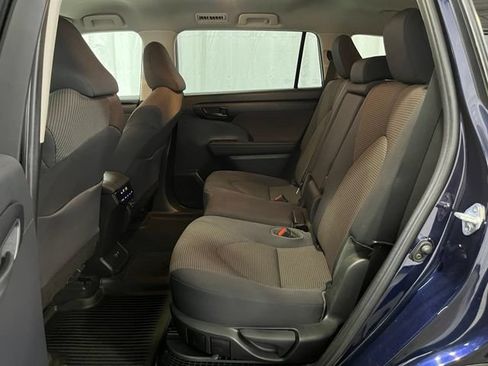Certified 2021 Toyota Highlander LE AWD/4WD image 13