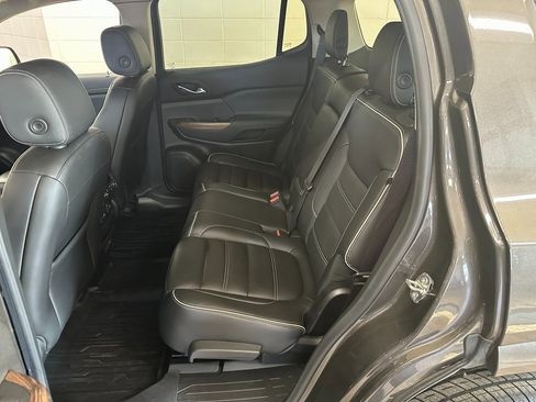 Used 2019 GMC Acadia Denali w/ Technology Package image 35