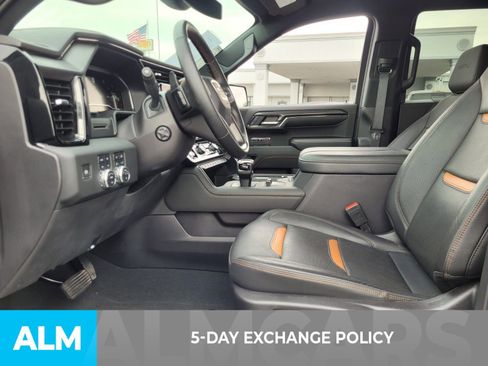 Used 2024 GMC Sierra 1500 AT4 image 4