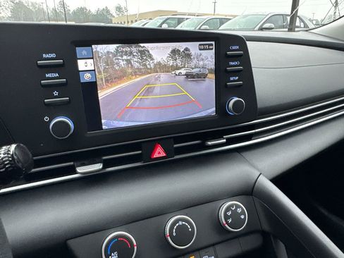New 2026 Hyundai Elantra SE FWD image 19
