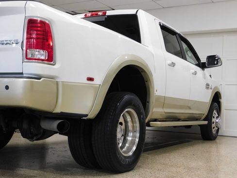 Used 2015 RAM 3500 Laramie Longhorn image 91