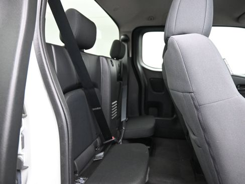 Used 2024 Nissan Frontier S w/ Technology Package image 12