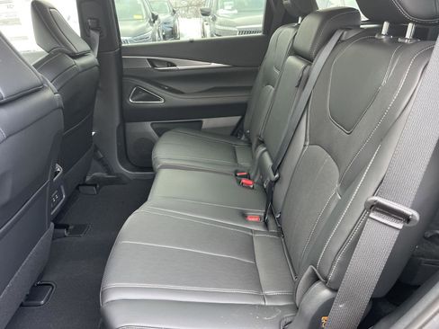 New 2026 INFINITI QX60 Luxe w/ Cargo Package image 12