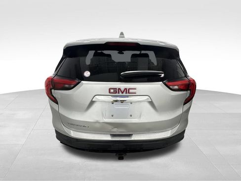 Used 2018 GMC Terrain SLE FWD image 8
