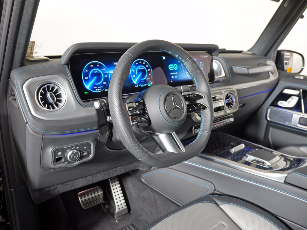 Used 2025 Mercedes-Benz G 580 w/ EQ Technology image 11
