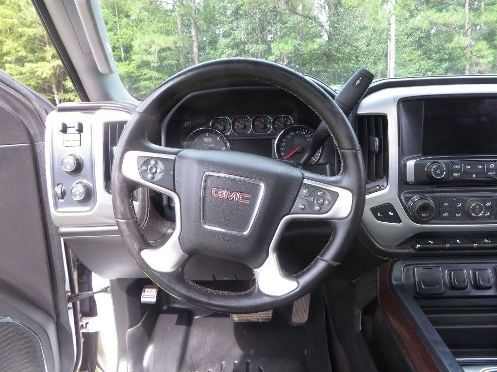 Used 2015 GMC Sierra 2500 SLT w/ Suspension Package, Off-Road AWD/4WD image 17