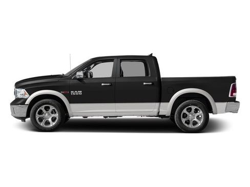 Used 2017 RAM 1500 Laramie w/ Convenience Group AWD/4WD image 3