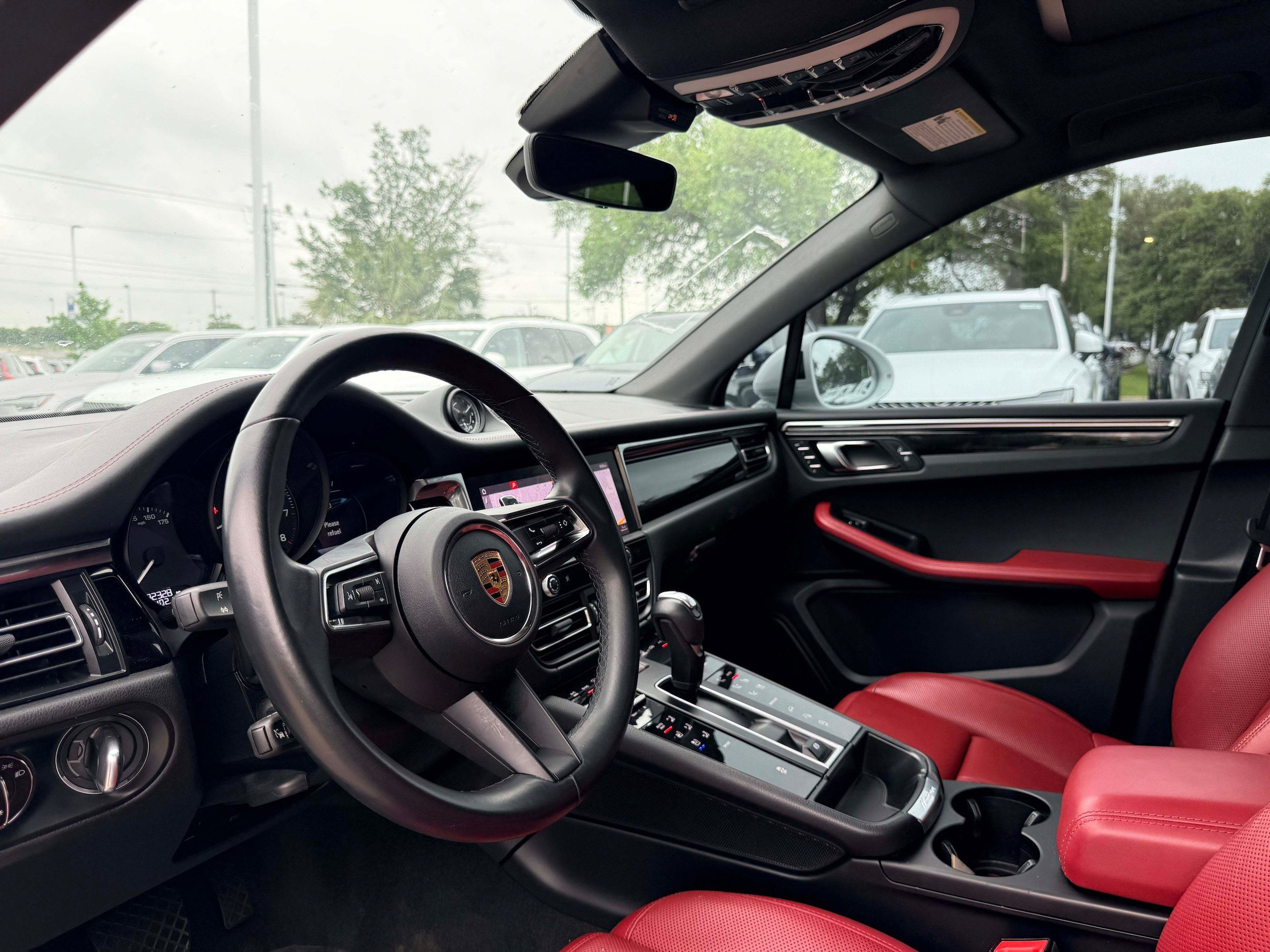 Used 2023 Porsche Macan AWD/4WD image 10