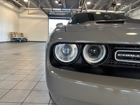 Used 2017 Dodge Challenger R/T image 24