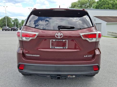 Used 2016 Toyota Highlander Plus AWD/4WD image 6