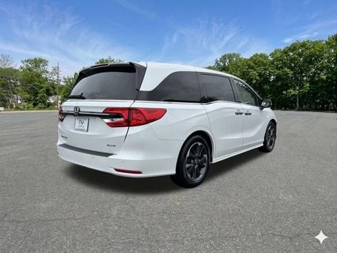 Used 2022 Honda Odyssey Elite image 9