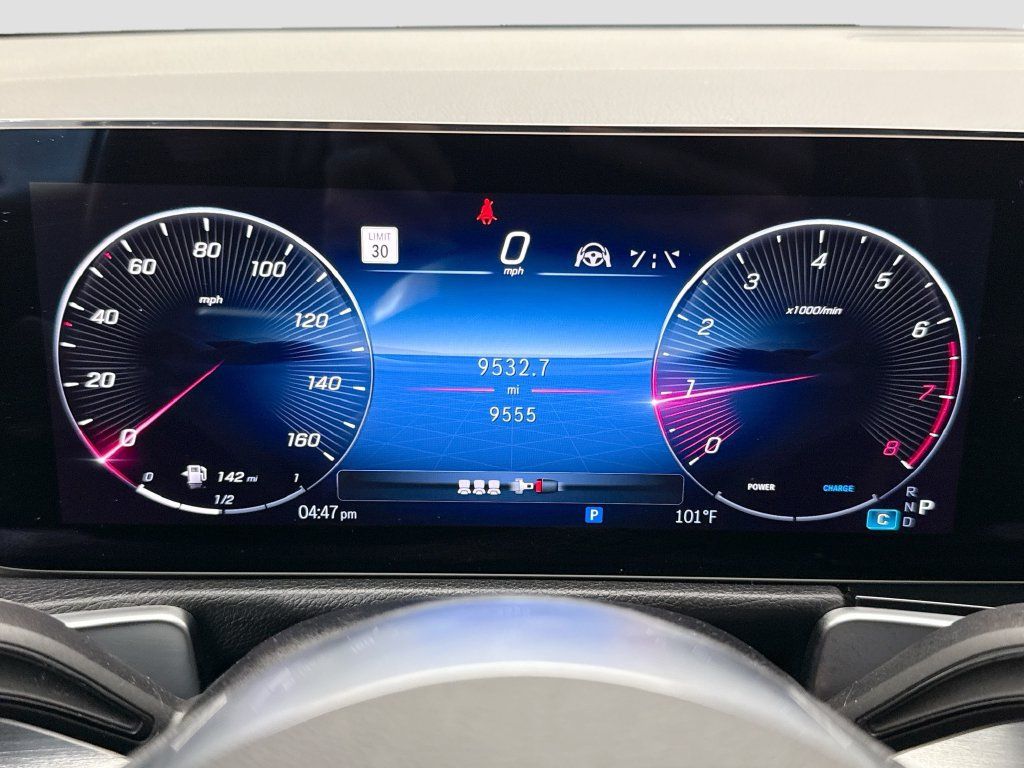 Certified 2024 Mercedes-Benz GLB 250 4MATIC image 33