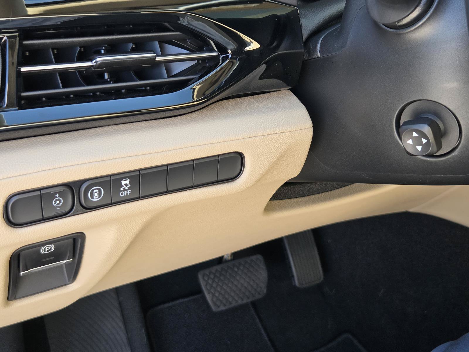 Used 2025 Acura MDX FWD image 19