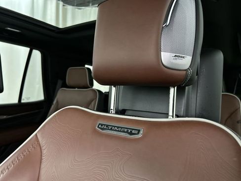 Used 2023 GMC Yukon Denali Ultimate AWD/4WD image 23