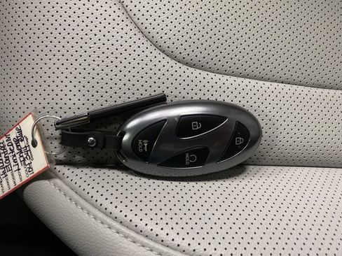 New 2026 Hyundai Elantra Limited image 28