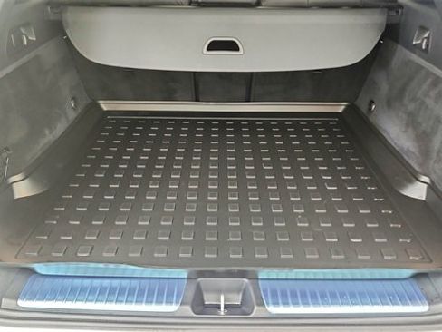 Used 2023 Mercedes-Benz EQE 500 4MATIC SUV w/ Exclusive Trim Package image 15