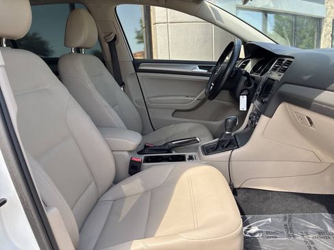 Used 2015 Volkswagen Golf SE w/ Golf Sport Package FWD image 13