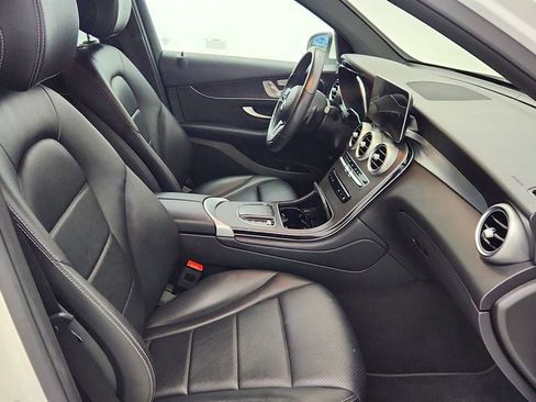 Used 2022 Mercedes-Benz GLC 300 4MATIC w/ Multimedia Package Lite image 23