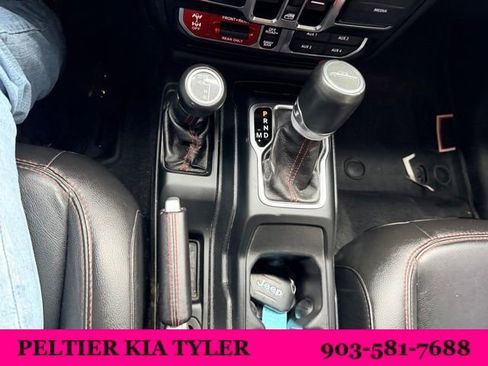 Used 2021 Jeep Gladiator Rubicon image 23
