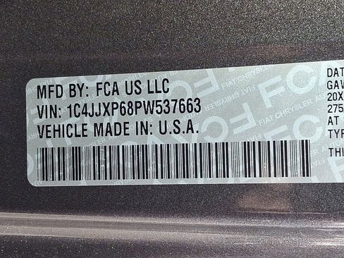 Used 2023 Jeep Wrangler Unlimited Sahara w/ Cold Weather Group AWD/4WD image 28