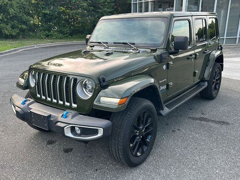 Used 2023 Jeep Wrangler Unlimited Sahara w/ Cold Weather Group AWD/4WD image 1