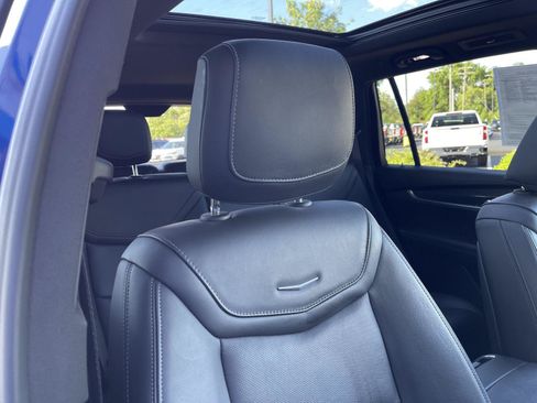 Used 2024 Cadillac XT6 Sport w/ Technology Package AWD/4WD image 40