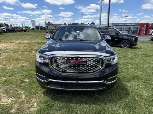 Used 2019 GMC Acadia Denali w/ Technology Package AWD/4WD image 16