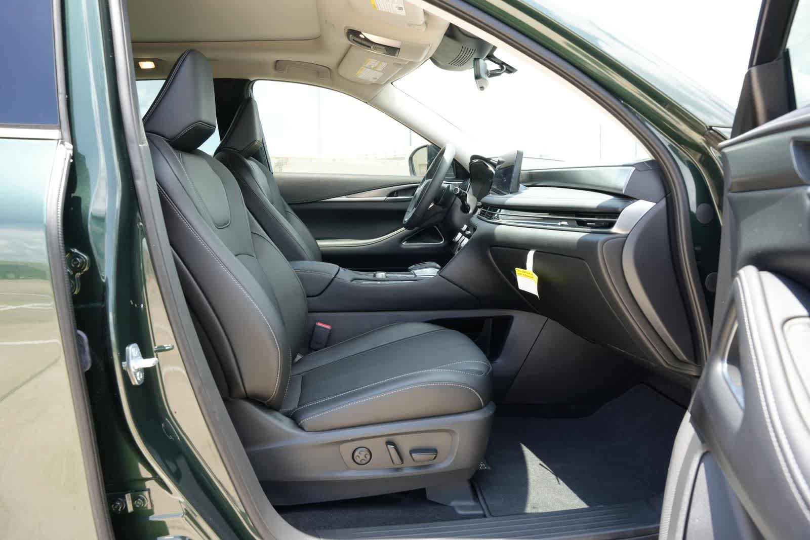 Certified 2026 INFINITI QX60 Luxe w/ Cargo Package FWD image 21