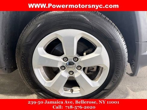 Used 2020 Jeep Compass Latitude AWD/4WD image 14