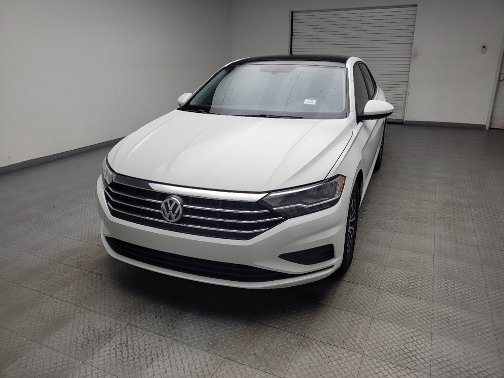 Used 2019 Volkswagen Jetta SE w/ Cold Weather Package FWD image 15