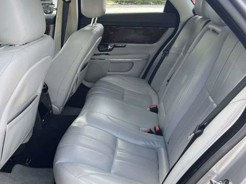 Used 2012 Jaguar XJ image 3