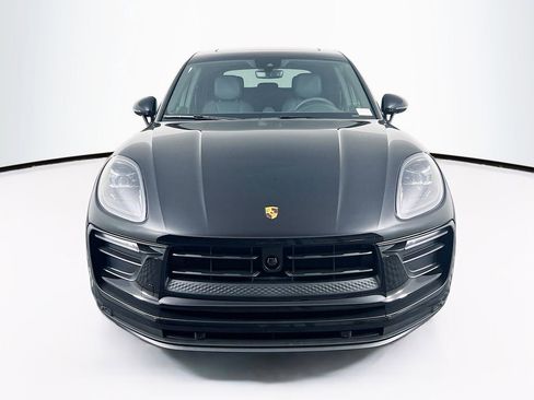 New 2026 Porsche Macan image 6