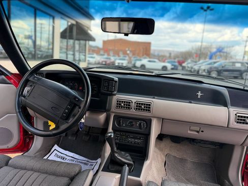 Used 1990 Ford Mustang GT image 17