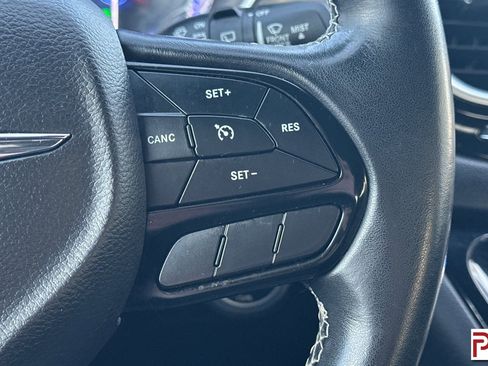 Used 2019 Chrysler Pacifica Touring Plus w/ S Appearance Package image 34