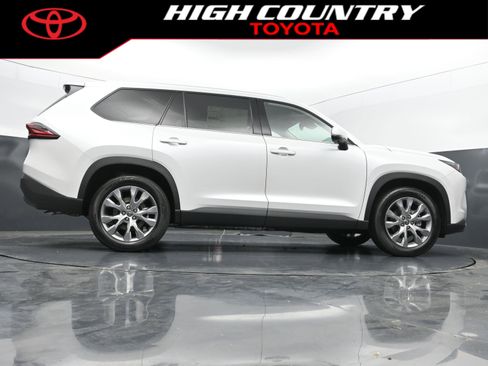 New 2026 Toyota Grand Highlander FWD image 41