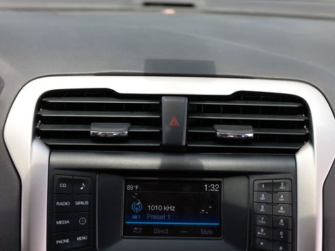 Used 2014 Ford Fusion SE w/ Equipment Group 202A FWD image 32