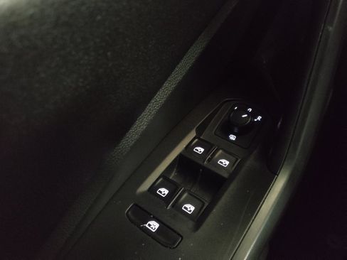 Used 2019 Volkswagen Jetta R-Line FWD image 27