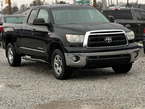Used 2013 Toyota Tundra 4x4 Double Cab w/ Tow Pkg image 1