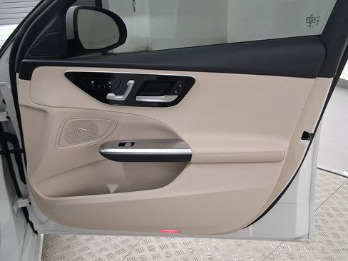 Used 2022 Mercedes-Benz C 300 4MATIC Sedan image 33