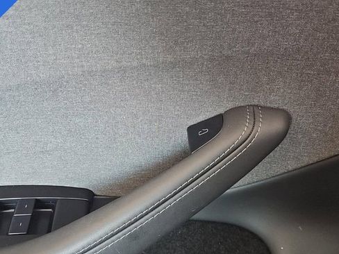 Used 2025 Tesla Model 3 Long Range RWD image 9
