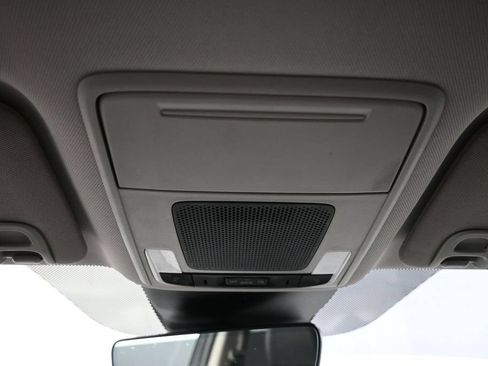 Certified 2025 Honda Pilot EX-L image 18