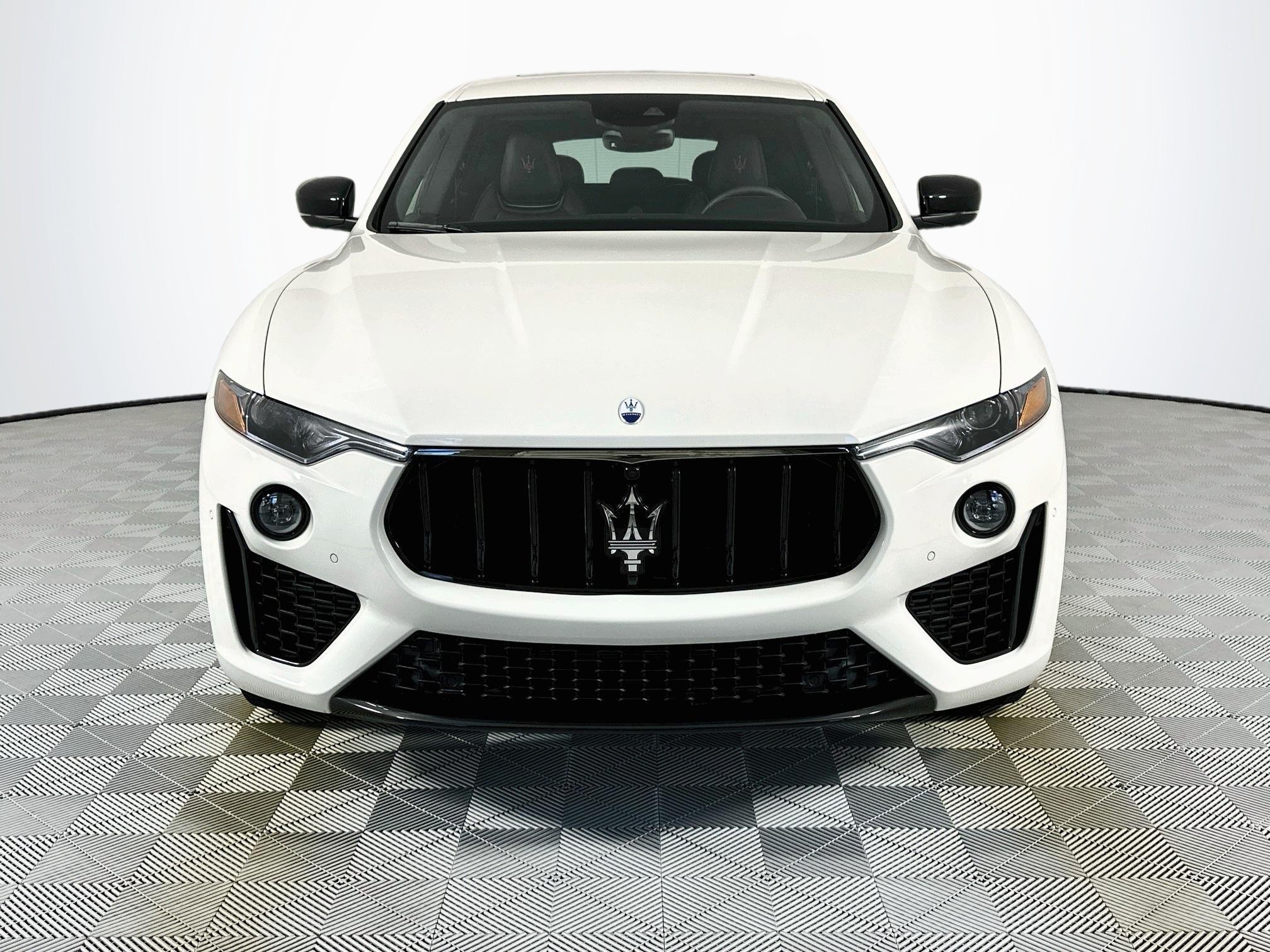 Used 2024 Maserati Levante Modena Ultima AWD/4WD image 2